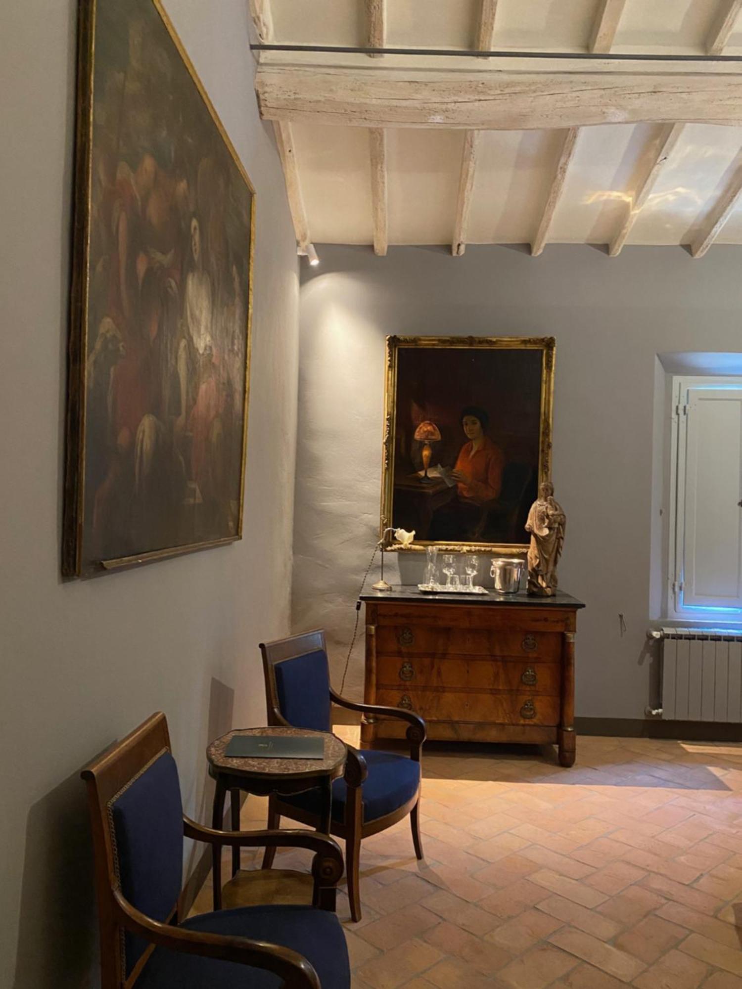 Villa Cosmiana Suites Peccioli ภายนอก รูปภาพ